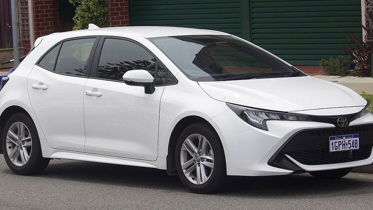 Toyota Corolla / C-HR Akü Takviye Cihazı
